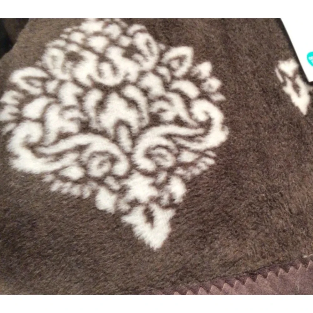 Docofil Brown Soft Queen Bed Blanket 90”x90” Medallion Neutral Cotton Blend New